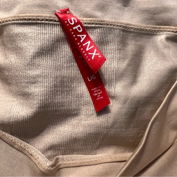 Women’s Spanx Body Shaper Size Large - Picture 3 of 3